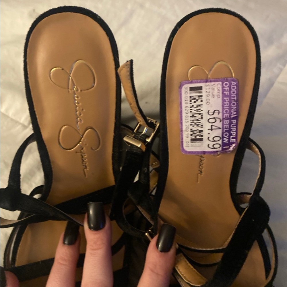 Jessica Simpson platform heels - Picture 6 of 6